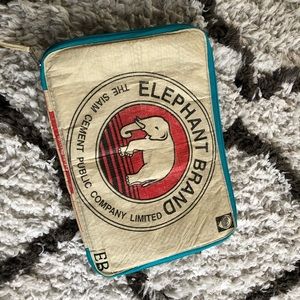 Elephant brand recycled laptop case